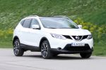 nissan qashqai 1.6 dci 4x4 test - city stadt crossover suv allrad diesel nissan chassis control vdc tekna nissan connect smartphone app internet around view monitor avm nissan safety shield einparkassistent moving object detection probefahrt fahrbericht review front seite