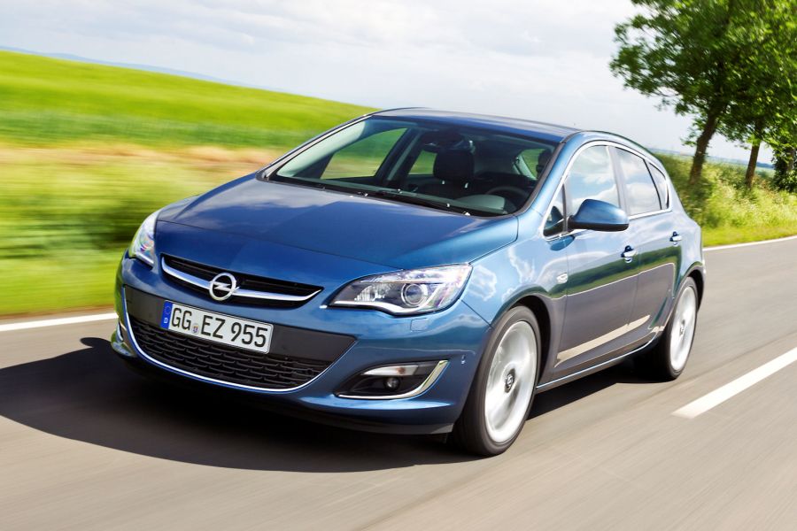 Opel astra 2014 года