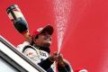 Piquet durfte erstmals F1-Champagner verspritzen.