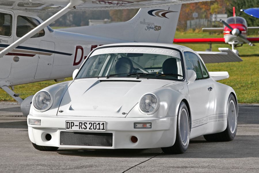 https://media.speedheads.de/artikel/porsche-911-g-serie-von-dp-motorsport-auf-extremen-leichtbau-getrimmt-0029040-900x600.jpg