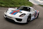 Porsche 918 Spyder Spider Martini Racing Design Supersportwagen Plug-in-Hybrid Elektromotor V8 Front Seite Ansicht