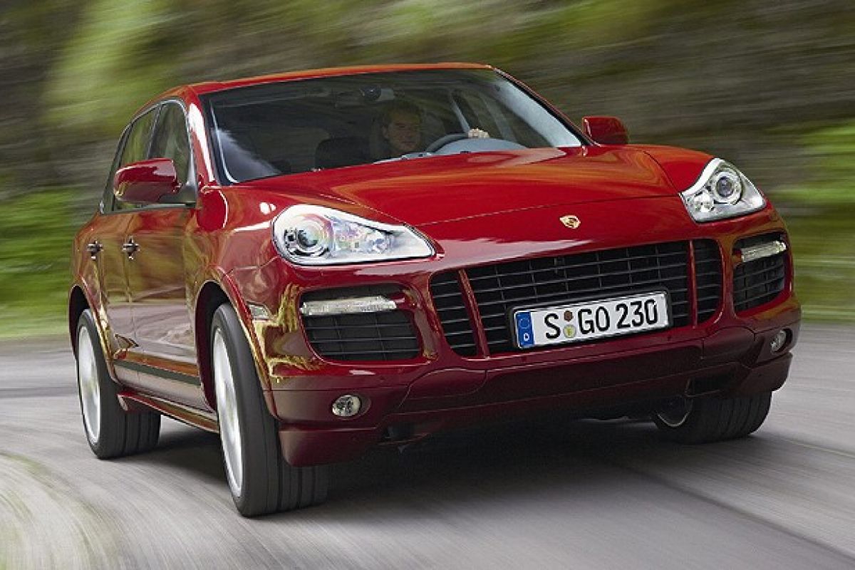 Porsche Cayenne GTS Fast alles in einem Speed Heads