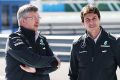 Ross Brawn und Toto Wolff sind die Chefs beim Mercedes-Team in Brackley