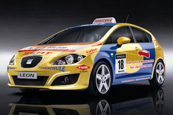 Seat Leon: Motorsport in der Fahrschule - Speed Heads