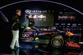 Sebastian Vettel und Mark Webber enthüllen den Red-Bull-Renault RB9