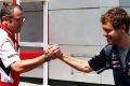 So entstehen schnell Gerüchte: Stefano Domenicali und Sebastian Vettel in Sepang