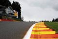 Steil bergauf: In Eau Rouge schauen die Fahrer in den Himmel