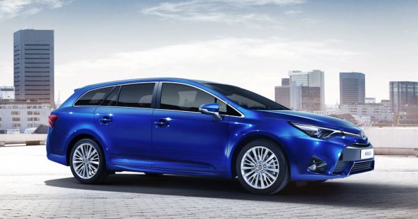 Toyota Avensis 2015 Deutlich Mehr Fur Gleiches Geld Speed Heads