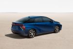 Toyota FCV Serienversion Brennstoffzellen Elektrofahrzeug Elektroauto Wasserstoff Strom Elektromotor Boost Converter Heck Seite