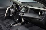 Toyota RAV4 Kompakt SUV Allrad Offroad 4WD 2.2 Diesel 2.0 Benzin CVT Interieur Innenraum Cockpit