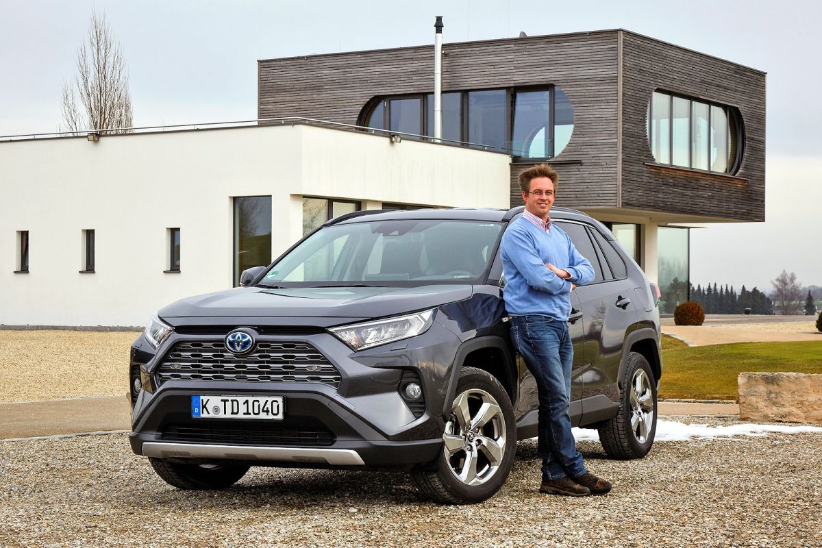 Toyota RAV4 Hybrid 2019 Test: So sparsam ist er wirklich - Speed Heads