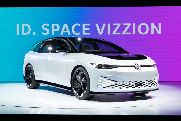 VW stellt Passat ein - dieser Elektro-Kombi wird ihn ersetzen