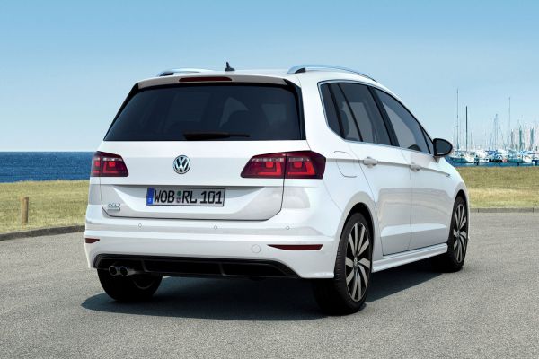 VW Golf Sportsvan R-Line: Ein dynamisches Statement - Speed Heads