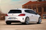 VW Volkswagen Scirocco R-Line 2014 Facelift Sportler Sportwagen Coupé Salvador Exterier Interieur Heck Seite