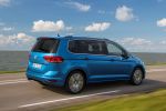 VW Volkswagen Touran 2016 Topmotorisierung TDI Turbodiesel TSI Turbobenziner Familien Kompakt Van Highline Heck Seite