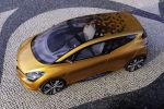 Renault R-Space Concept Familie Sport Van TCe Energy DrivingEco2 Score EDC Doppelkupplungsgetriebe Downsizing Front Seite Ansicht Panoramadach