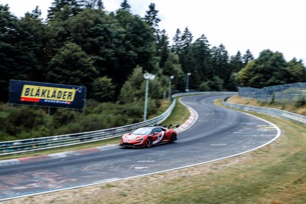 Yangwang U9 Xtreme - Mit einer Rundenzeit von 6:59.157 Minuten das schnellste Serien-Elektroauto auf der Nürburgring-Nordschleife.